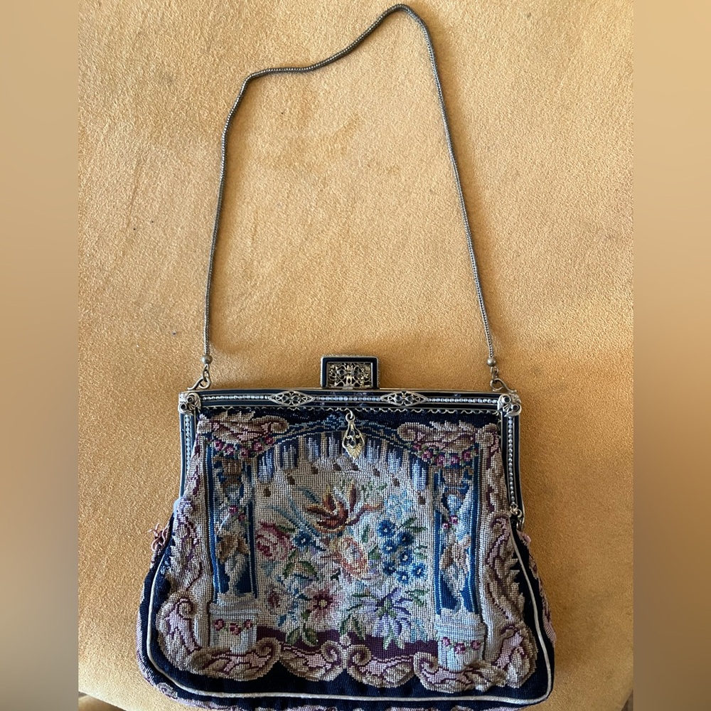 Vintage Floral Tapestry Bag - Picture 2 of 3
